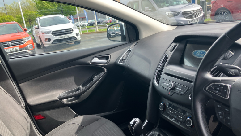 Ford Focus 1.0 EcoBoost Titanium 5dr Petrol Hatchback